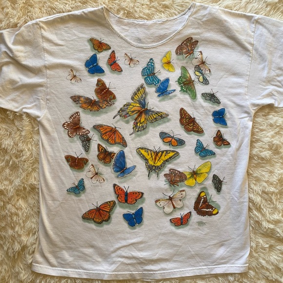 Vintage Oversized Butterfly T- Shirt - Picture 3 of 16